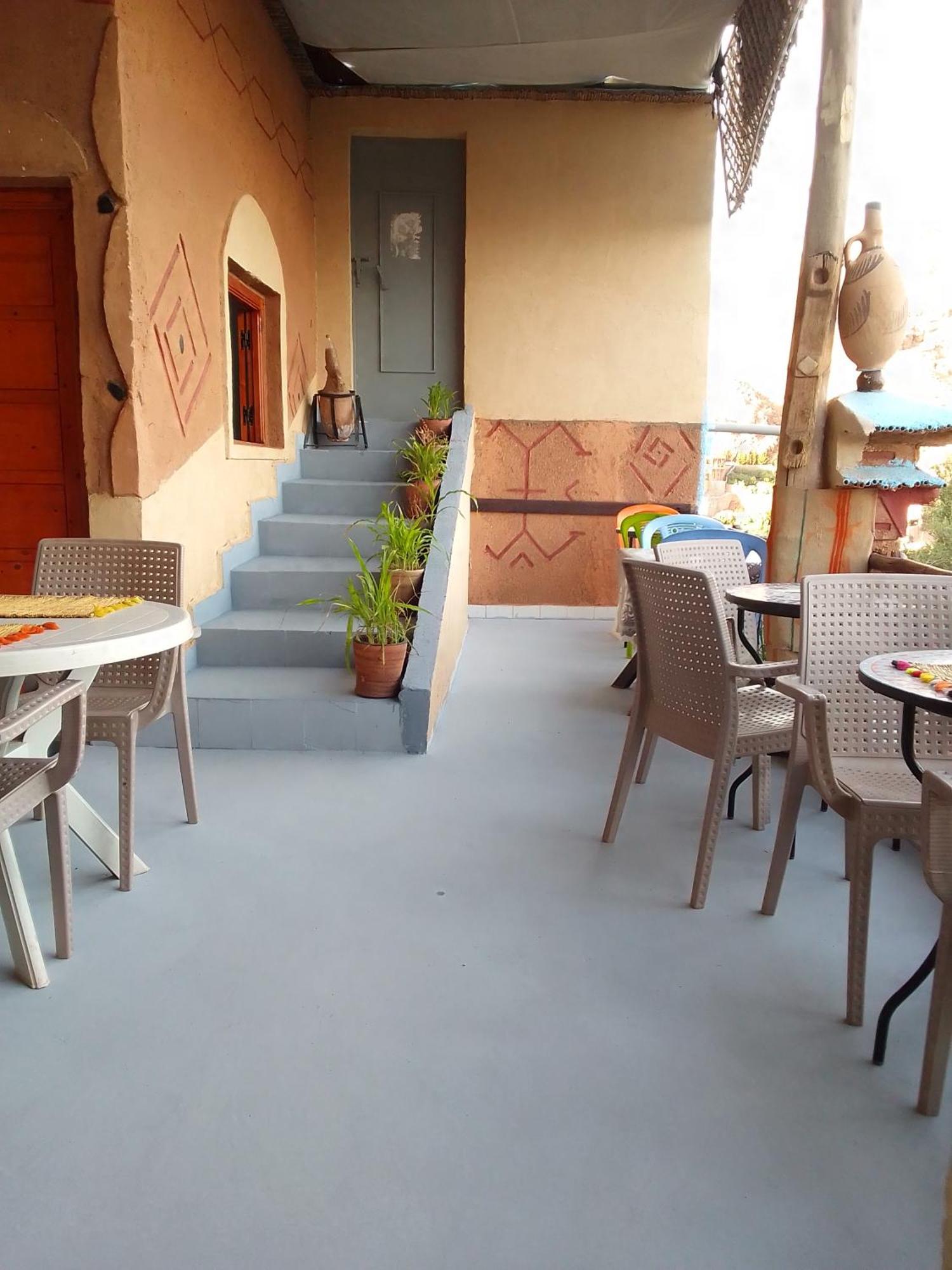 Hotel Restaurant Ait Saderat Boumalne Dades Экстерьер фото